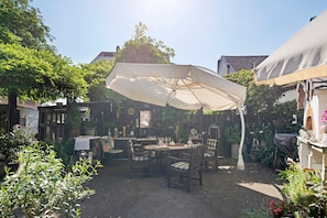 Buiten dineren