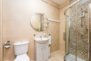Hair dryer - 2 Bed Apartment-Large Sunny Terrace Early check-in (Dublin)