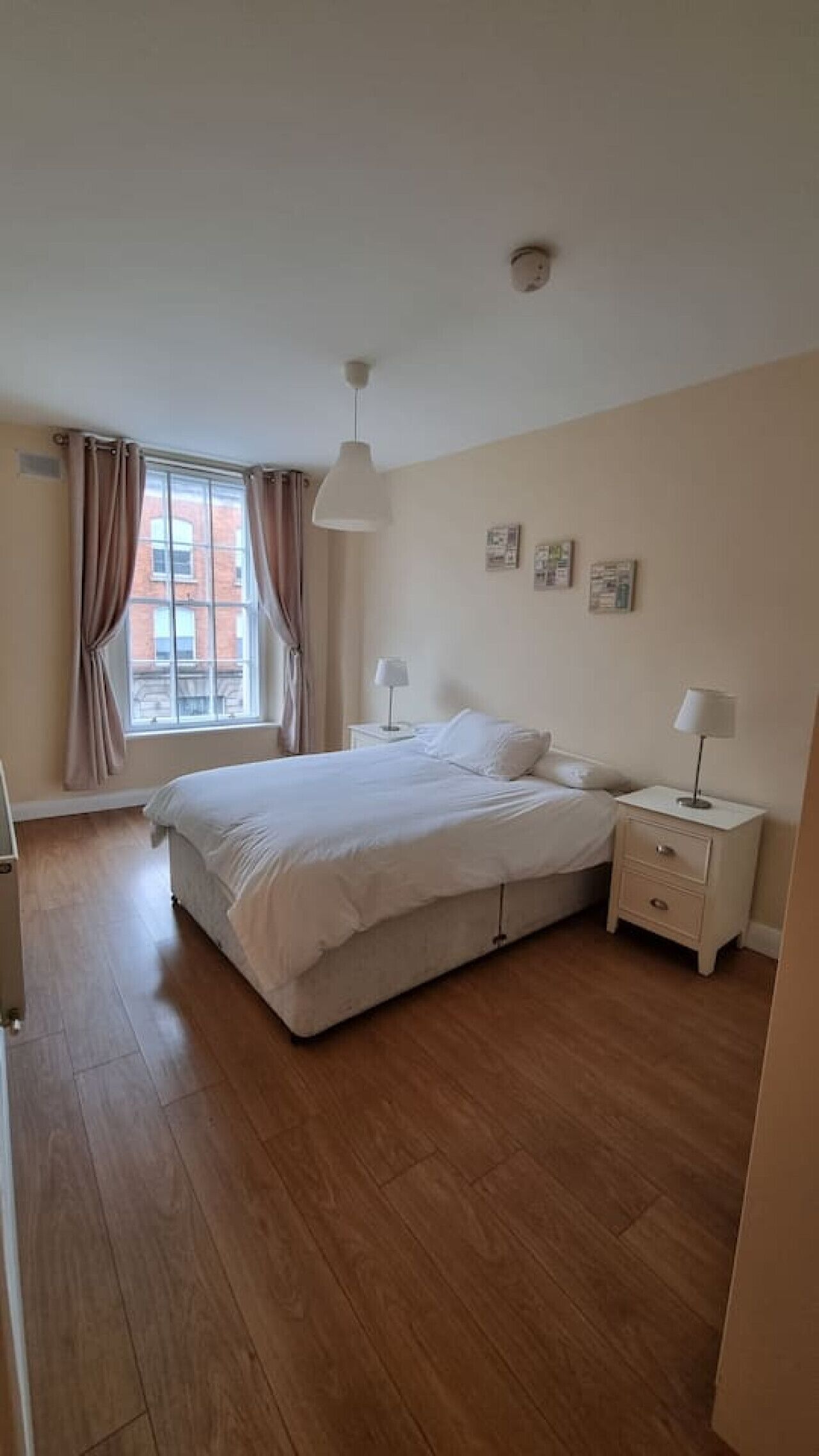 Iron/ironing board, travel crib, WiFi, bed sheets