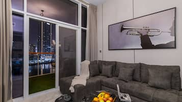 Smart TV, video games