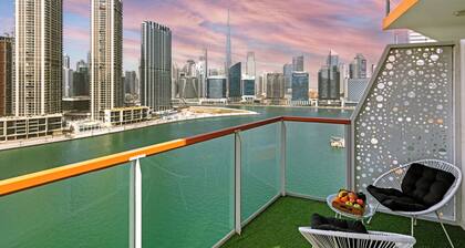 Gogoto 2BR Super Premium Canal & Burj Khalifa View