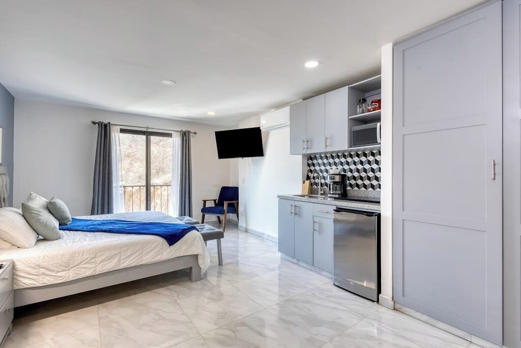 Studio, 1 King-Bett, Haustiere gestattet, Bergblick (Cabo Cove 408 B) | Ausblick vom Zimmer