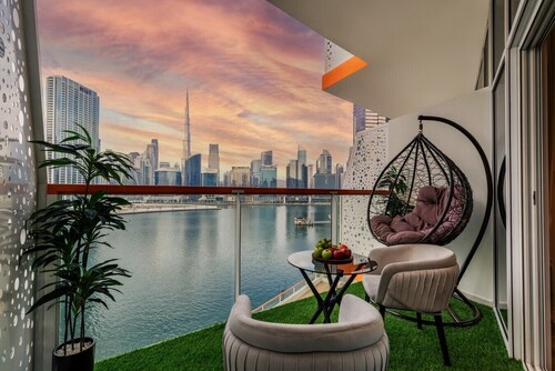 Gogoto Lux Studio Canal & Burj View