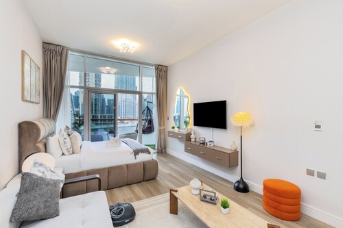 Gogoto Lux Studio Canal & Burj View