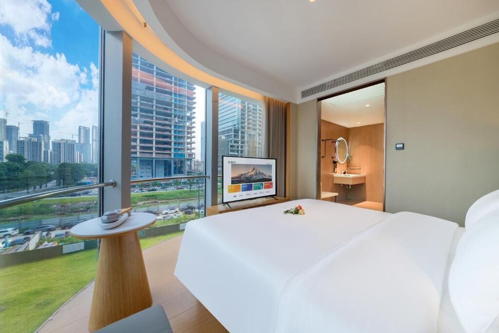Deluxe Double Room, City View | Blackout curtains, soundproofing, iron/ironing board, free WiFi