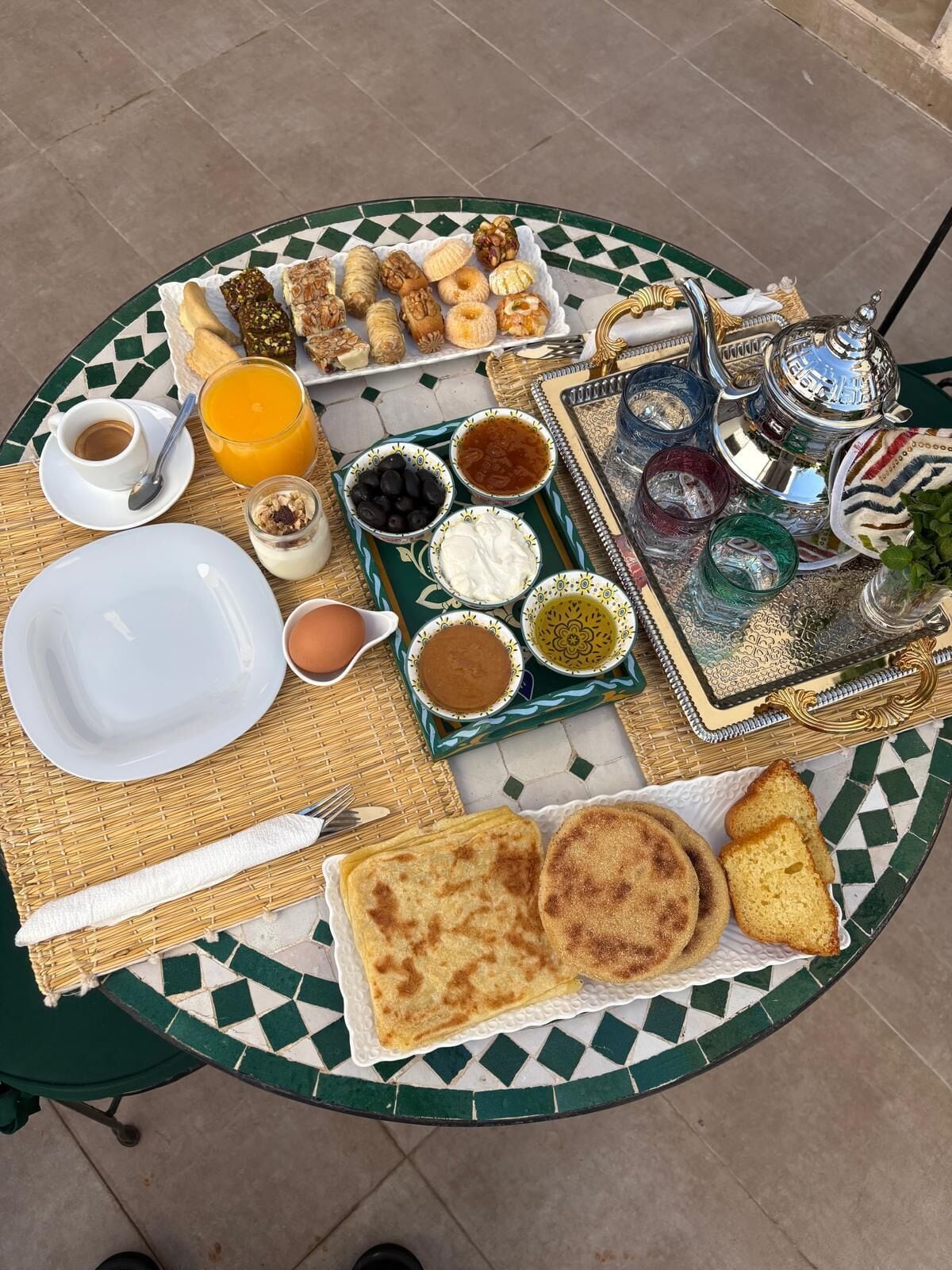 餐飲