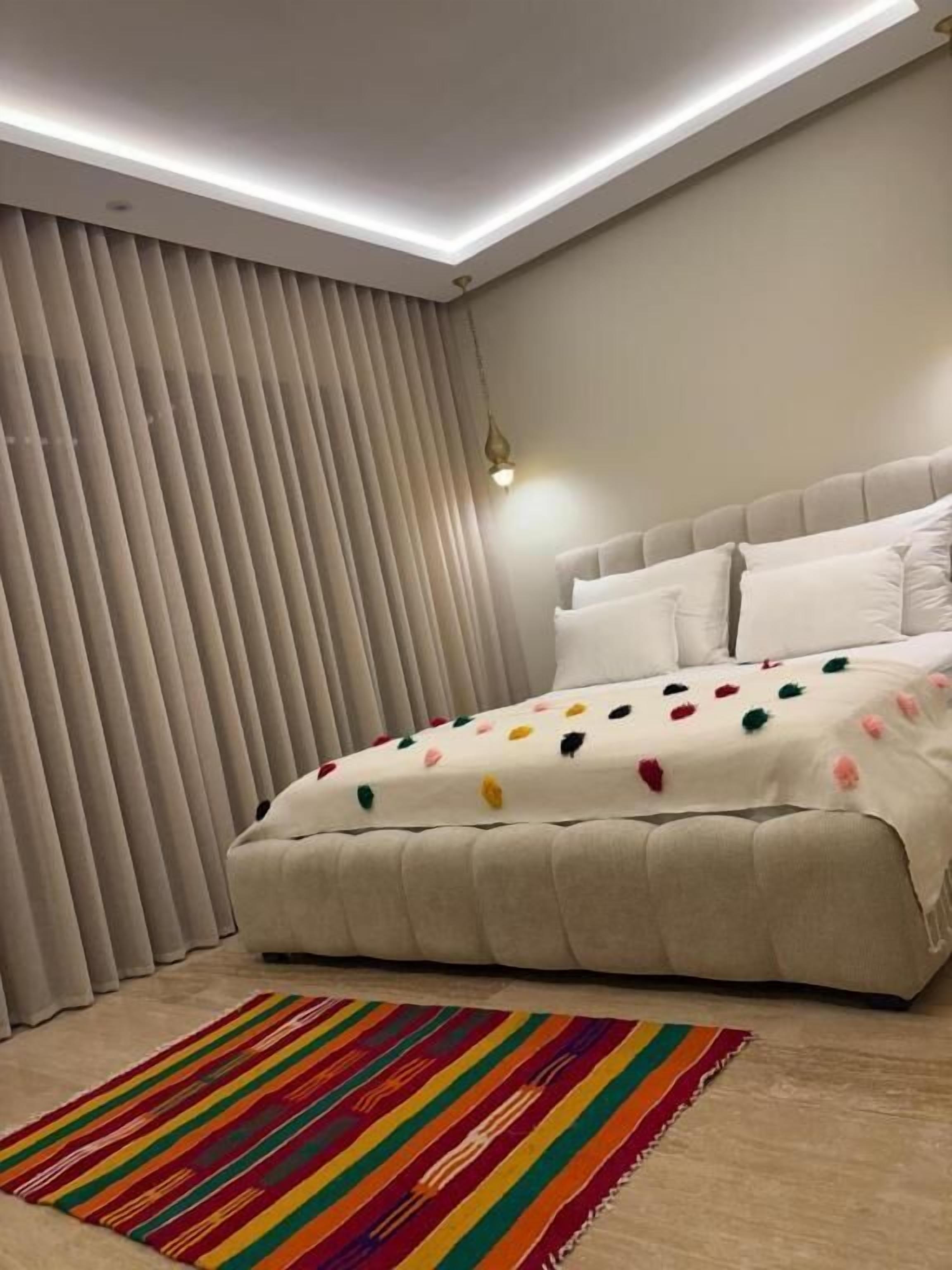 Blackout drapes, soundproofing, iron/ironing board, free WiFi