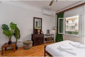 Unclassified image, 3 of 22, button - Neoclassico No4 City Center 2BD (Thessaloniki)