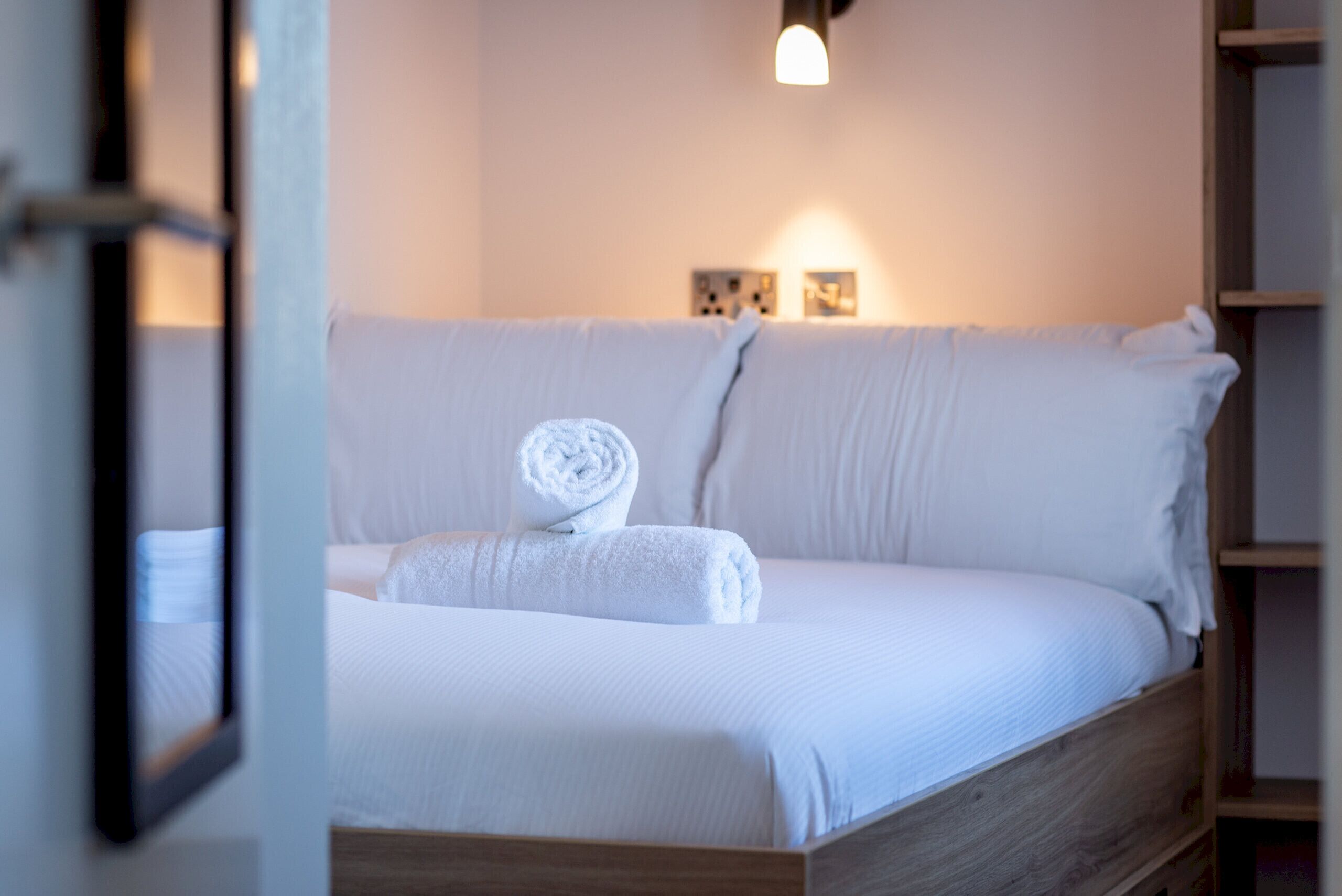 Iron/ironing board, free WiFi, bed sheets