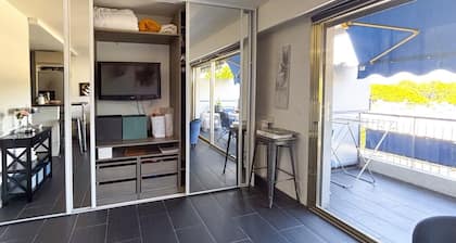 Cosy studio + terrace near beaches & Cannes