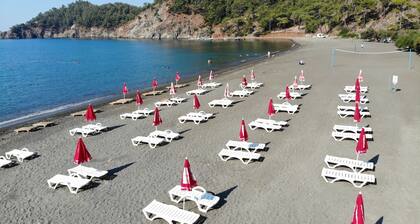 GÜNLÜ HOTEL