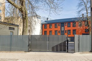 Exterior - Duplex in The Heart of Riga - Parking Included (Rīga)