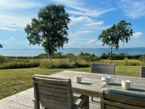 Holiday home with panoramic view of Kalø Bay