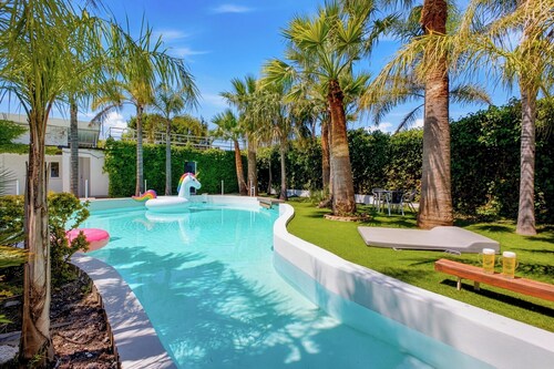 Villa Tropical |Pool|Jacuzzi|Bar|BBQ|AC|16 Pax