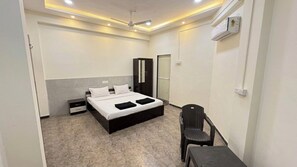 Free WiFi - Hotel Tattva urban stays (Bhusawal)