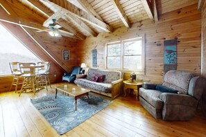 Fernseher, Kamin
