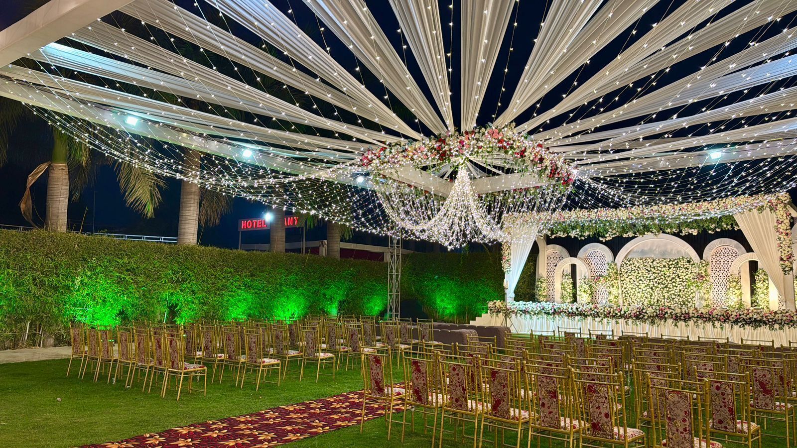 Banquet hall