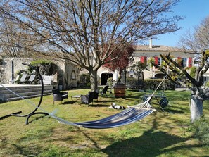 Outdoor dining - Homerez - Spacious house near Valréas with pool (Valréas)