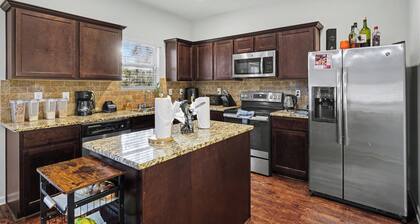 Peaceful&Spacious Retreat for the Whole Family