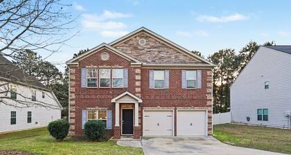 Peaceful&Spacious Retreat for the Whole Family
