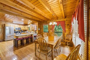 Dining - Forget Me Not | Theater | Hot Tub | Mt LeConte Views | Sleeps 18 (Pigeon Forge)
