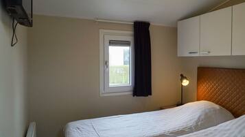 House | 3 bedrooms, individually furnished