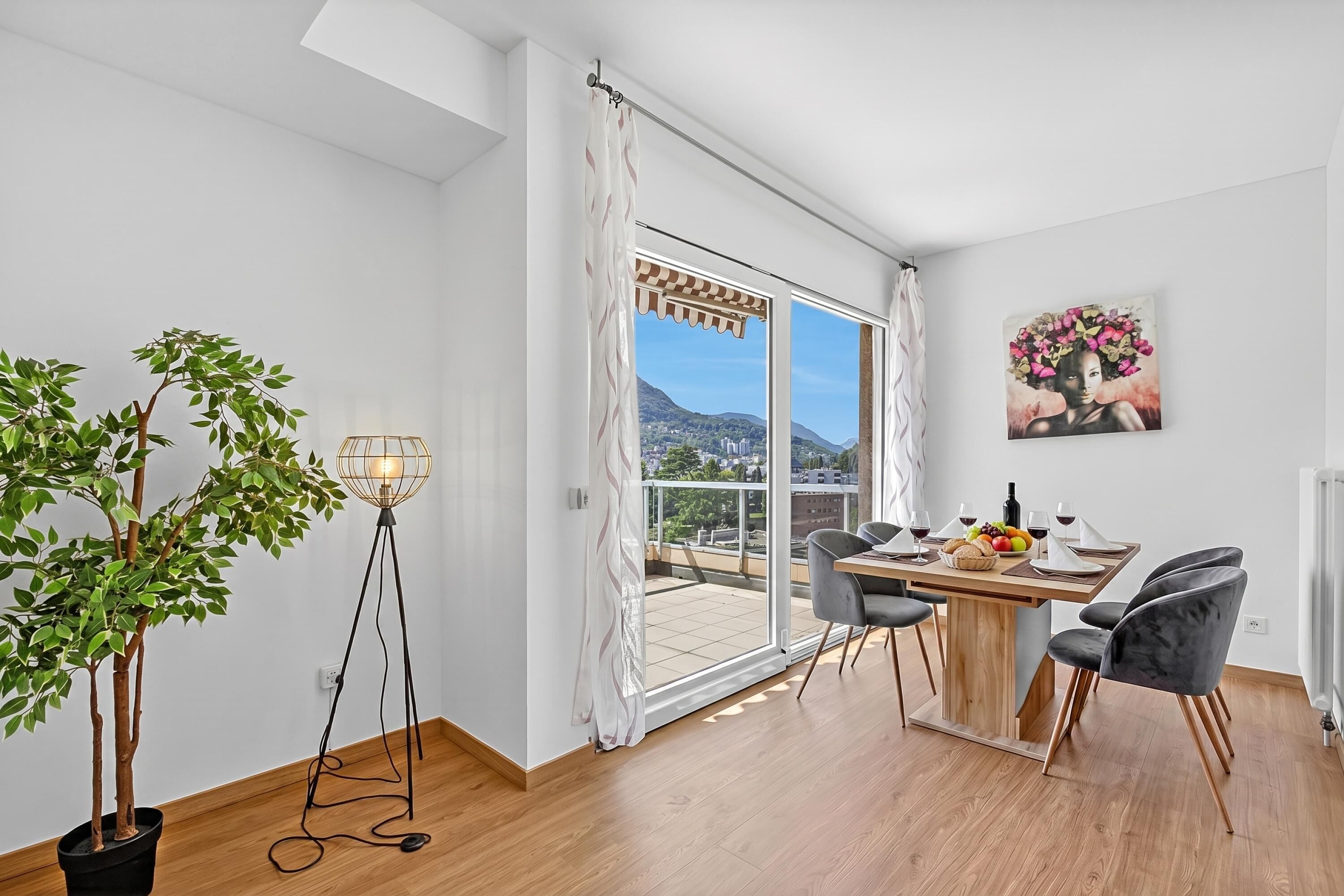 Standard-Apartment, 1 Schlafzimmer, Klimaanlage (Lugano Sun & View Apartment for 4) | Speisen