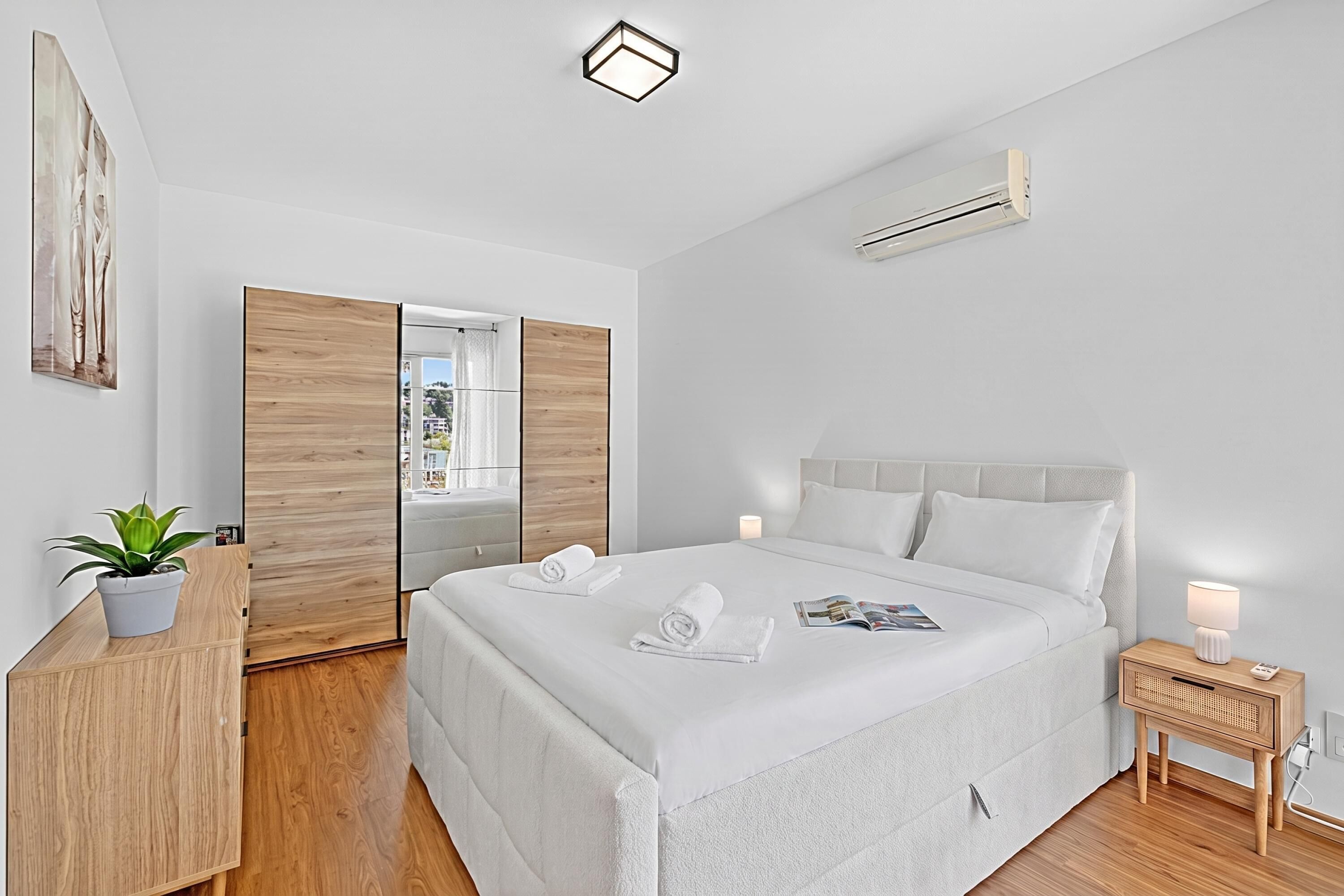 Standard Apartment, 1 Bedroom, Air conditioning (Lugano Sun & View Apartment for 4) | 1 bedroom