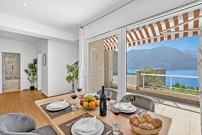 Lugano Sun & View Apartment for 4