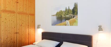 2 bedrooms, Internet, bed sheets