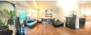 Living area - 🏆FIFA 2026 Visitors Welcome! ⚽
Two private, furnished bedrooms with bathroom (Surrey)