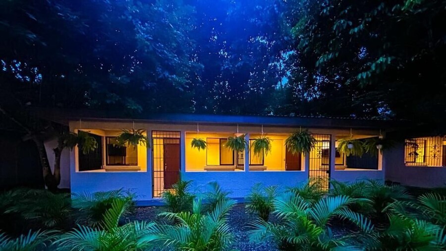 Iguana Villas