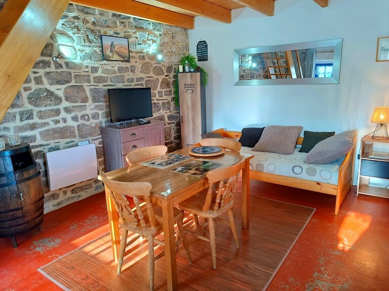 Cosy Stone Cottage For 2, Monts D'arrée, Near Huelgoat. - Finistere