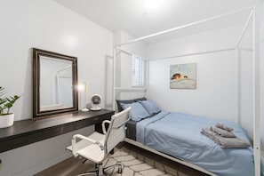 Room - Private 2-Bed Basement Suite | Quiet & Comfortable (Vancouver)