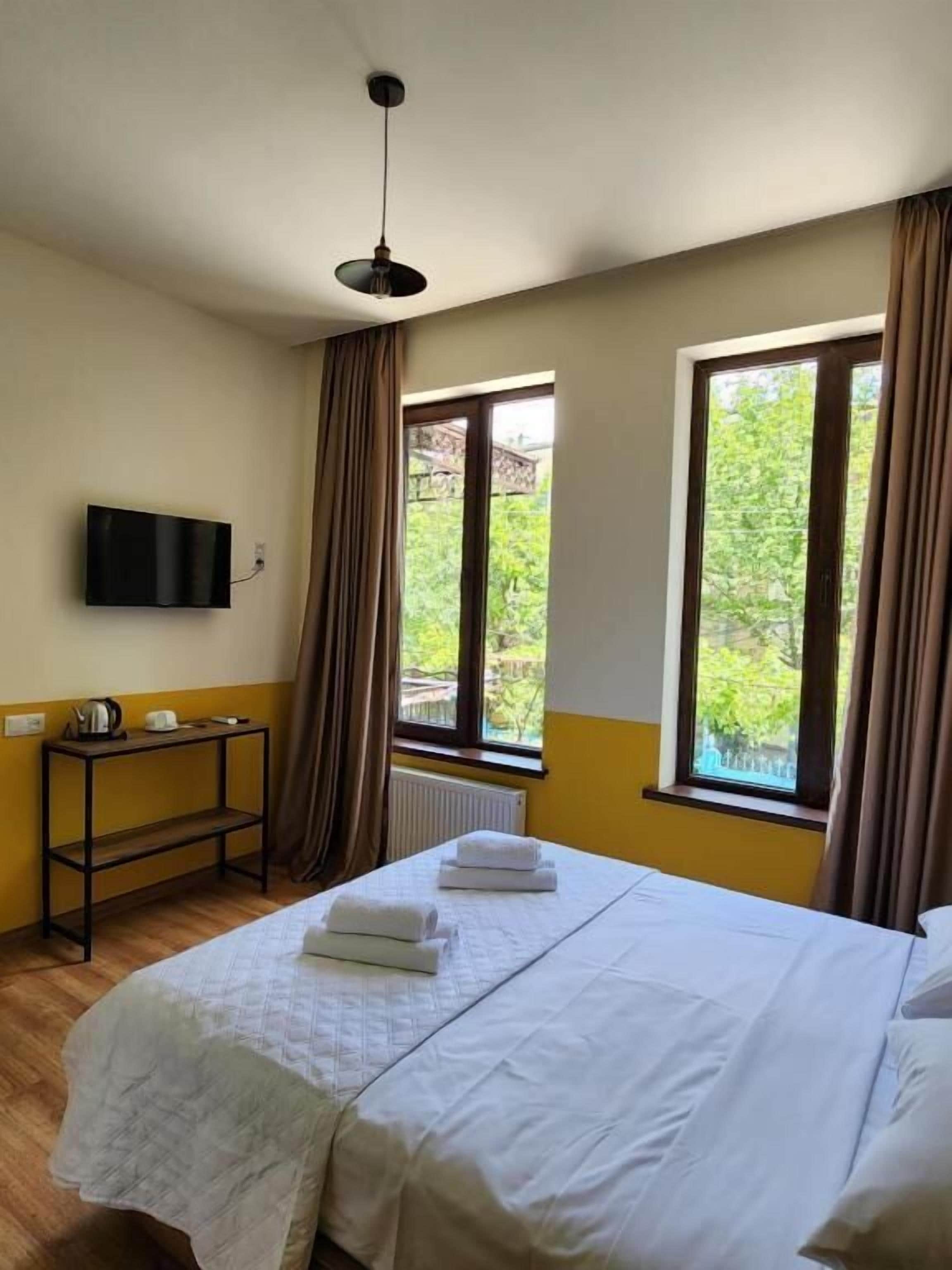 Habitación estándar doble, vistas al jardín | Escritorio, espacio para trabajar con un portátil, wifi gratis