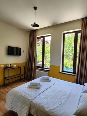 Standard-Doppelzimmer, Gartenblick