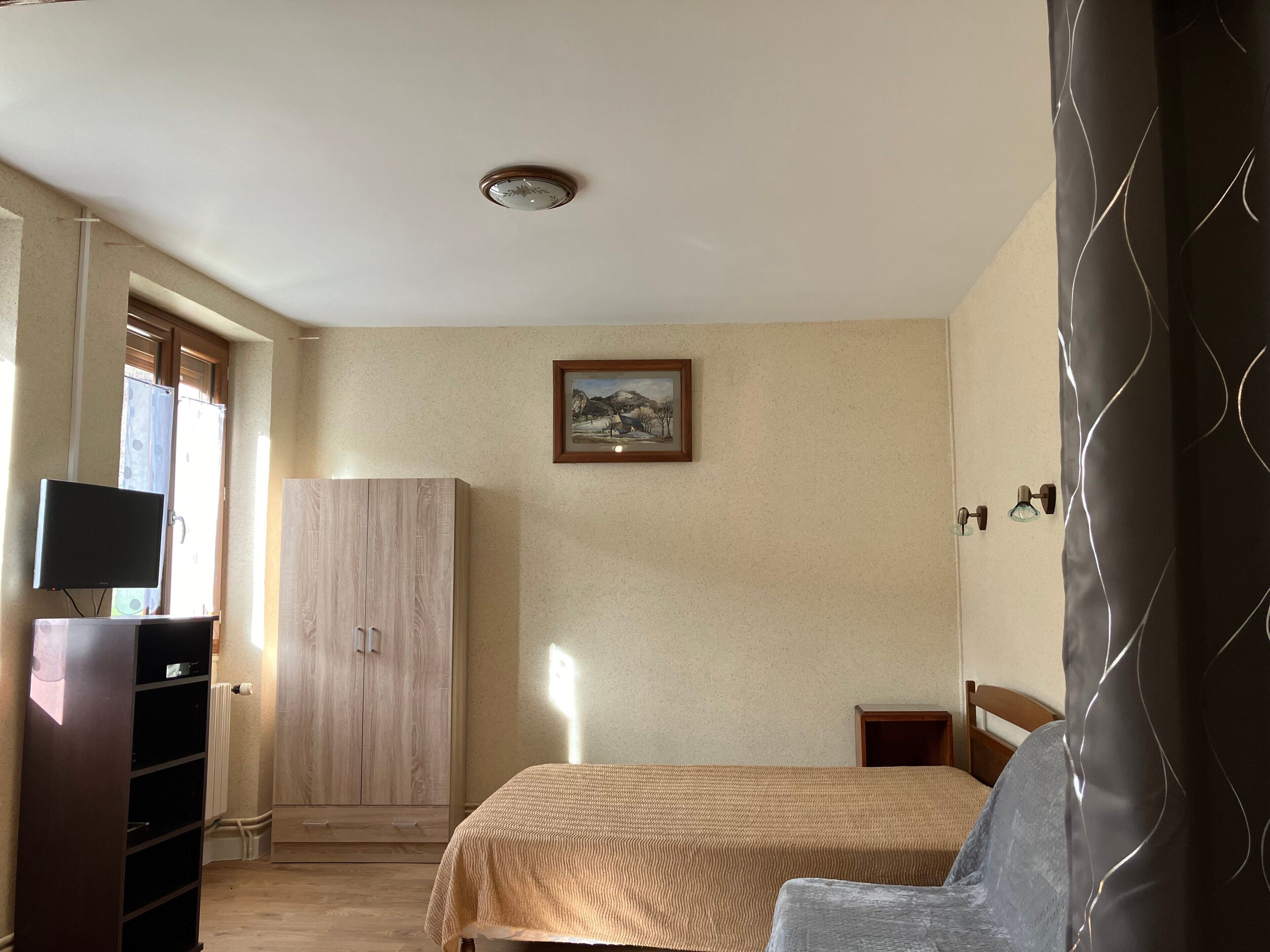 1 bedroom, iron/ironing board, WiFi