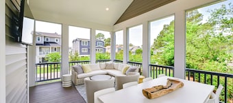 Walk to Beaches: Family Getaway in Bethany Beach!
