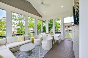 Talo (4 Bedrooms) | Sisätilat
