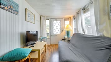 House (1 Bedroom) | Interior
