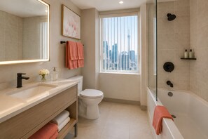 Comfort-Studio | Badezimmer | Kostenlose Toilettenartikel, Haartrockner, Handtücher, Seife