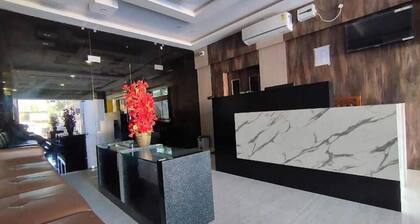 Hotel Raj