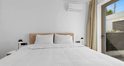 Saronia Estate