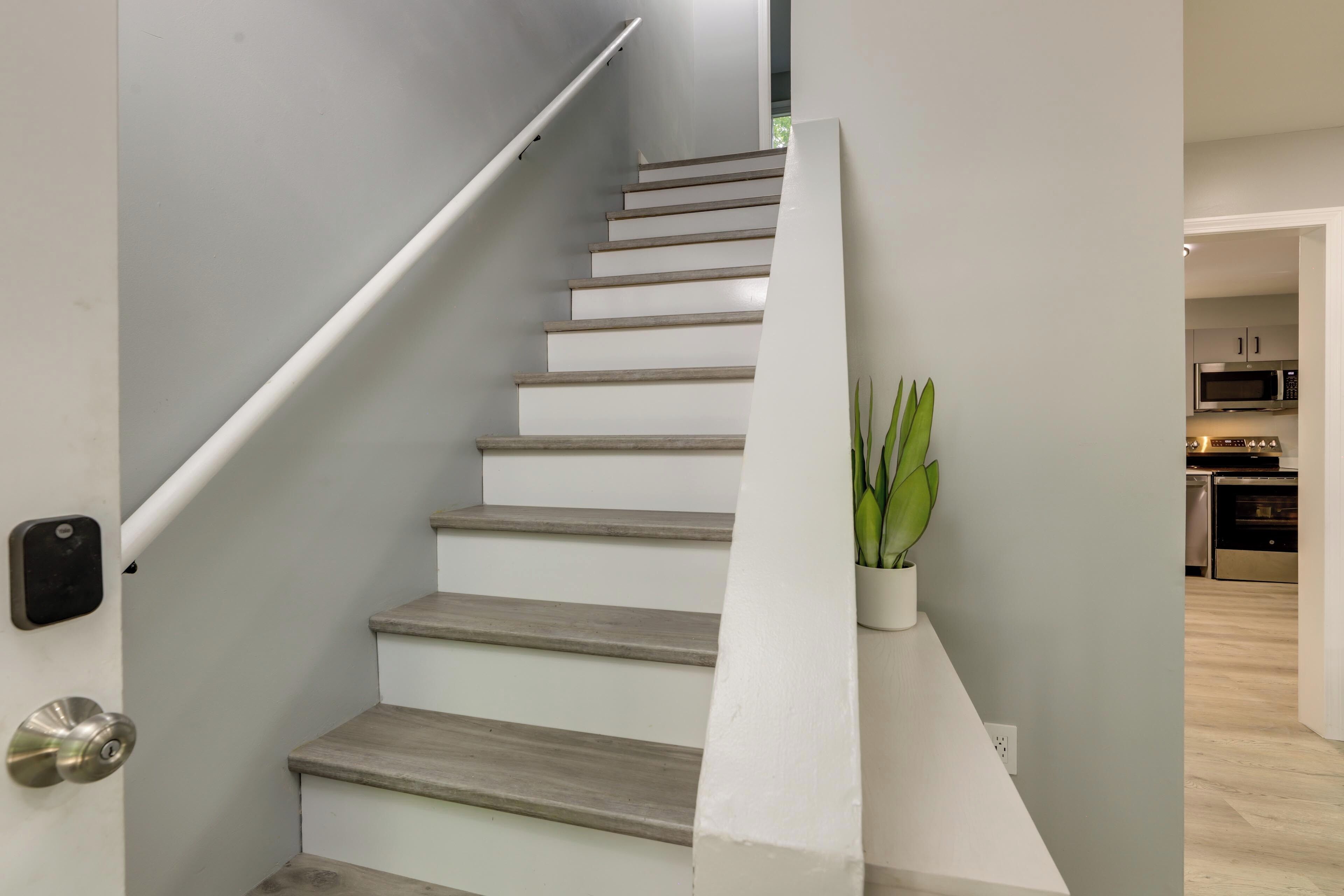 Apartment (2 Bedrooms) | Bahagian dalam