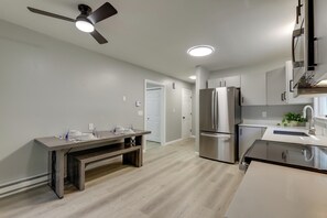 Apartment (2 Bedrooms) | Bahagian dalam