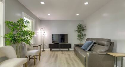 Modern Home Minutes to Mystic, Casinos and Ocean