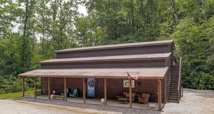 Woodsy + Peaceful! Family-friendly Getaway in Iuka