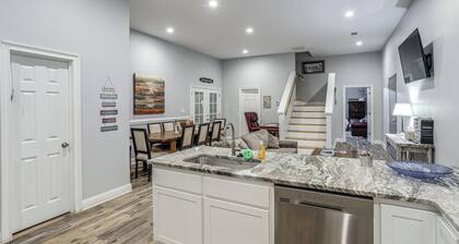 Woodsy + Peaceful! Family-friendly Getaway in Iuka