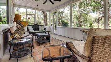 House (2 Bedrooms) | Front of property