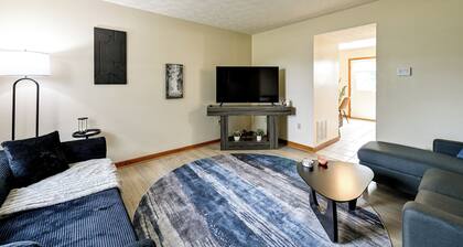 Great for Families! Richmond Townhome w/ Patio